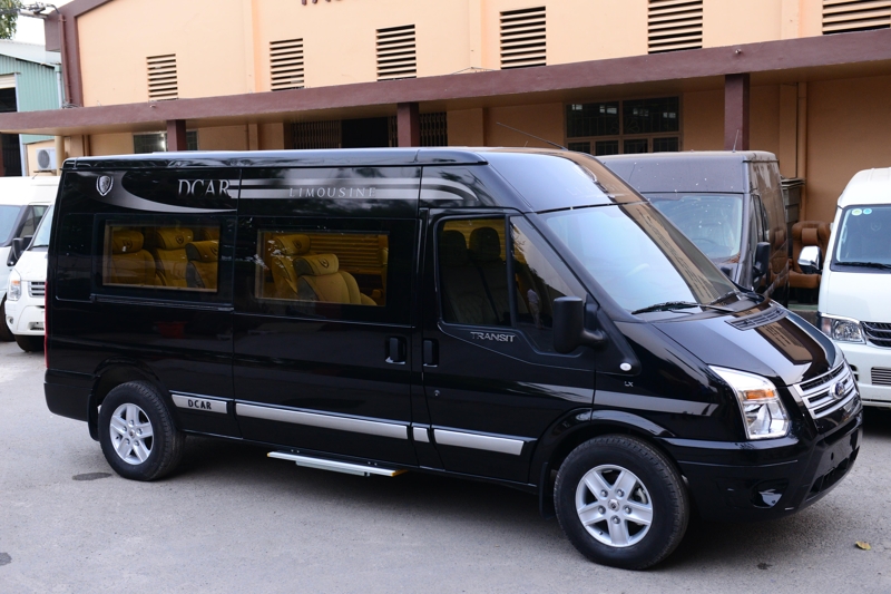 xe limousine di Halong Bay
